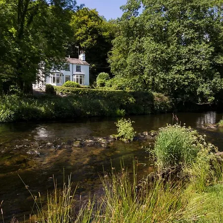 Sleeps 10 With Wifi * Rydal